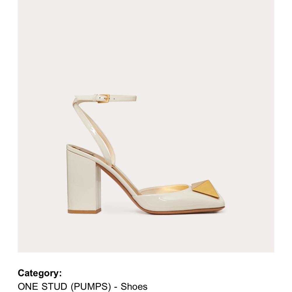 Women's Cream and Gold Pumps